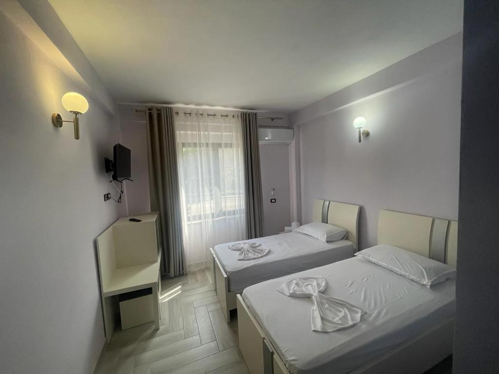 Hotel Ferrara Durrës Exteriér fotografie